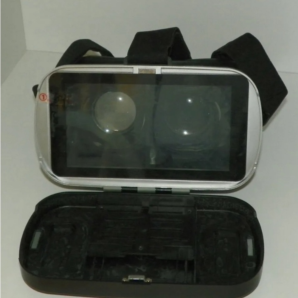 Canbor Virtual Reality Headset - Picture 3 of 5